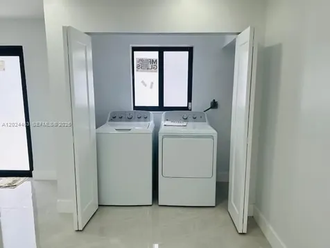11870 SW 5th Miami FL 33184