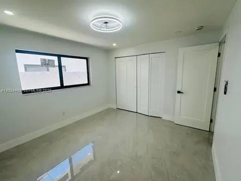 11870 SW 5th Miami FL 33184