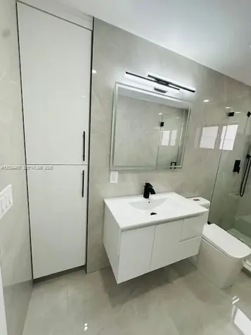 11870 SW 5th Miami FL 33184