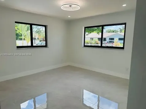11870 SW 5th Miami FL 33184