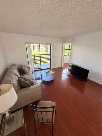 2793 NW 104th Avenue Sunrise FL 33322