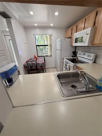 2793 NW 104th Avenue Sunrise FL 33322