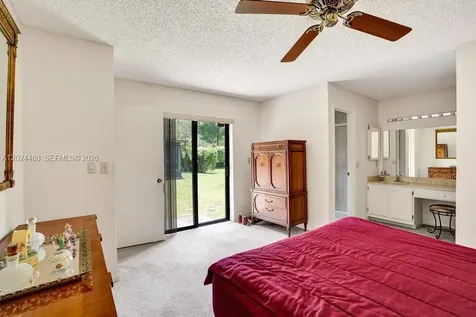 2266 Seagrape Circle Coconut Creek FL 33066