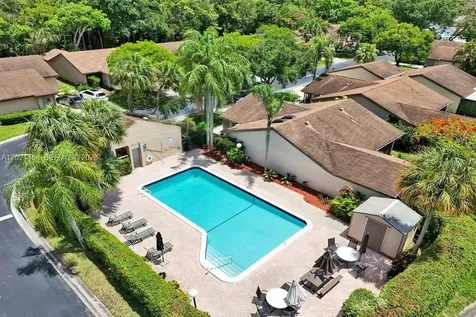 2266 Seagrape Circle Coconut Creek FL 33066