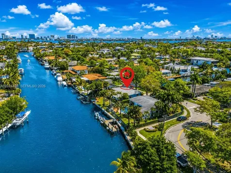 1995 Ixora Road North Miami FL 33181