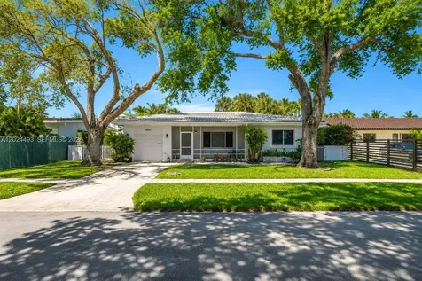 1995 Ixora Road North Miami FL 33181