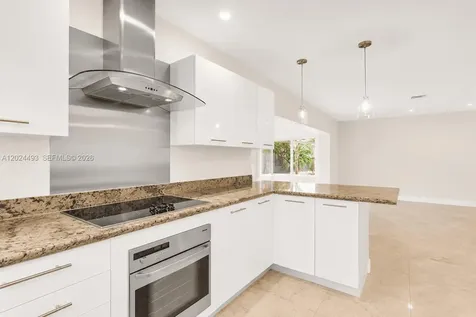 1995 Ixora Road North Miami FL 33181