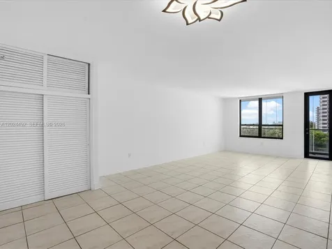 10185 Collins Avenue Bal Harbour FL 33154