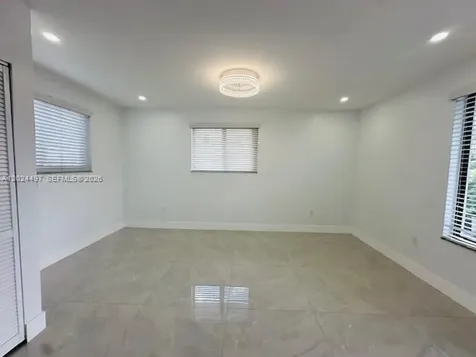 11870 SW 5th Street Miami FL 33184