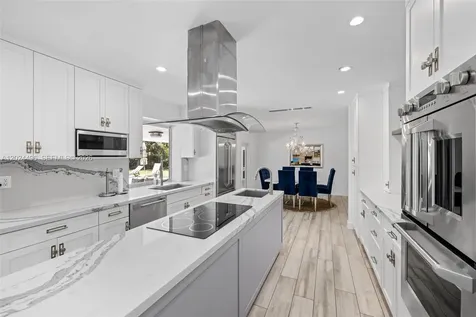 6875 N Cartee Road Palmetto Bay FL 33158