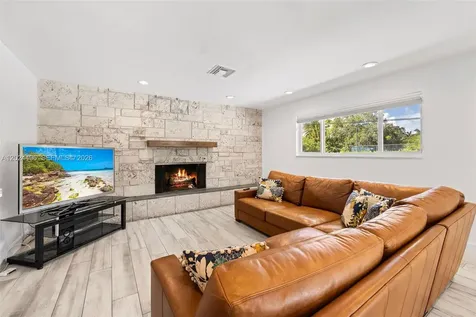 6875 N Cartee Road Palmetto Bay FL 33158