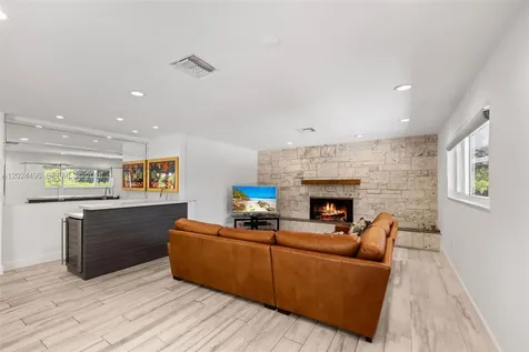 6875 N Cartee Road Palmetto Bay FL 33158