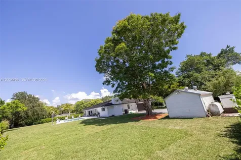 6875 N Cartee Road Palmetto Bay FL 33158