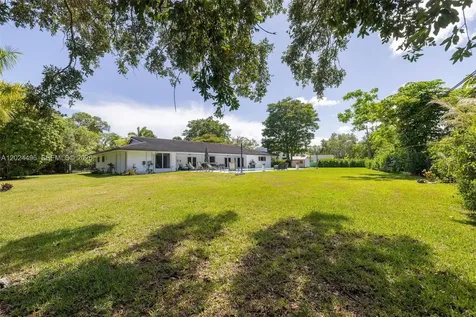6875 N Cartee Road Palmetto Bay FL 33158