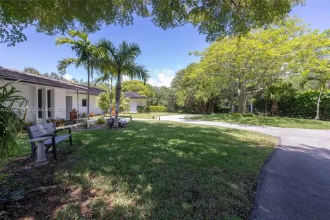 6875 N Cartee Road Palmetto Bay FL 33158