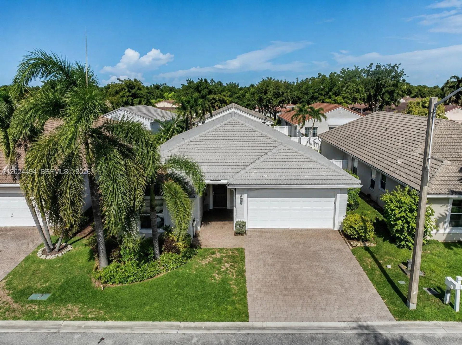 4938 SW 33rd Way Hollywood FL 33312