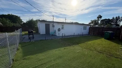 1212 E River Drive Margate FL 33063