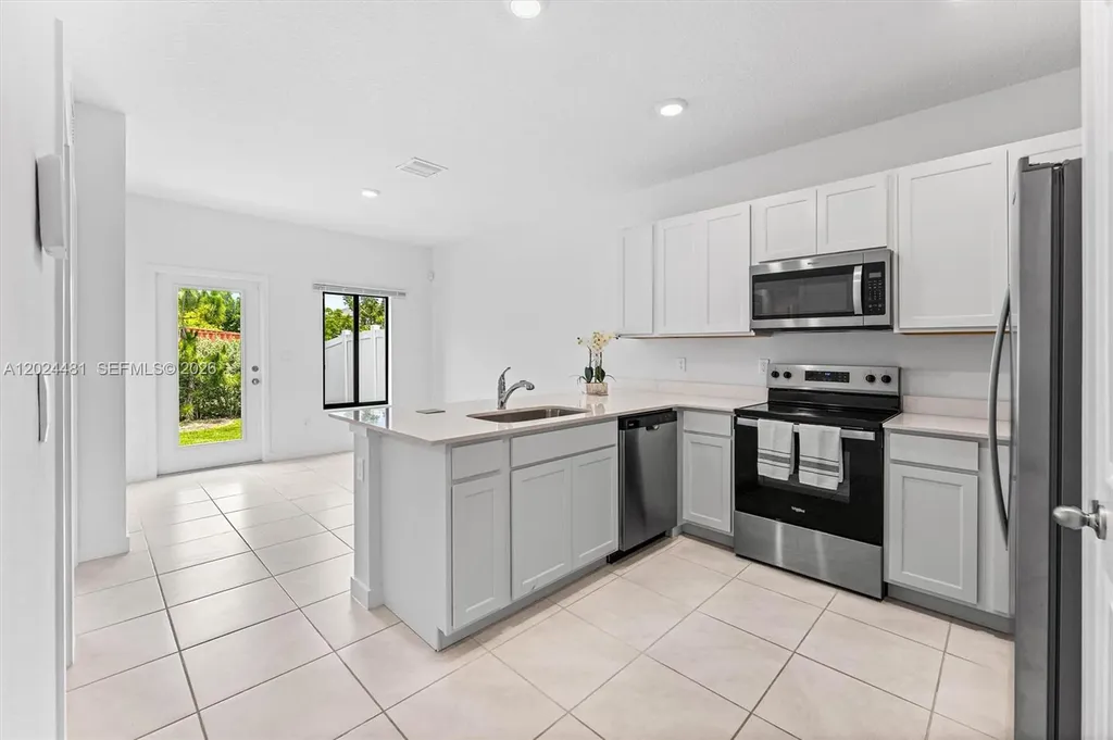 4825 Dillion Street Lake Worth FL 33463