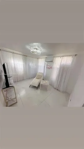 950 NE 127th Street North Miami FL 33161