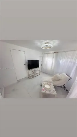 950 NE 127th Street North Miami FL 33161
