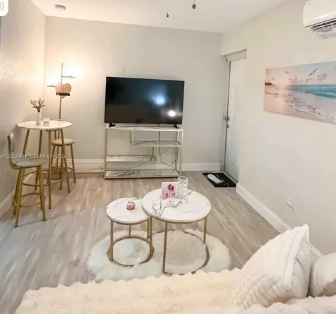 950 NE 127th Street North Miami FL 33161