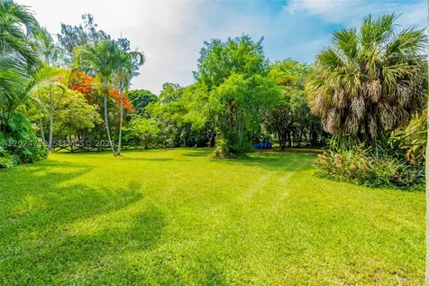 14501 SW 18th Court Davie FL 33325
