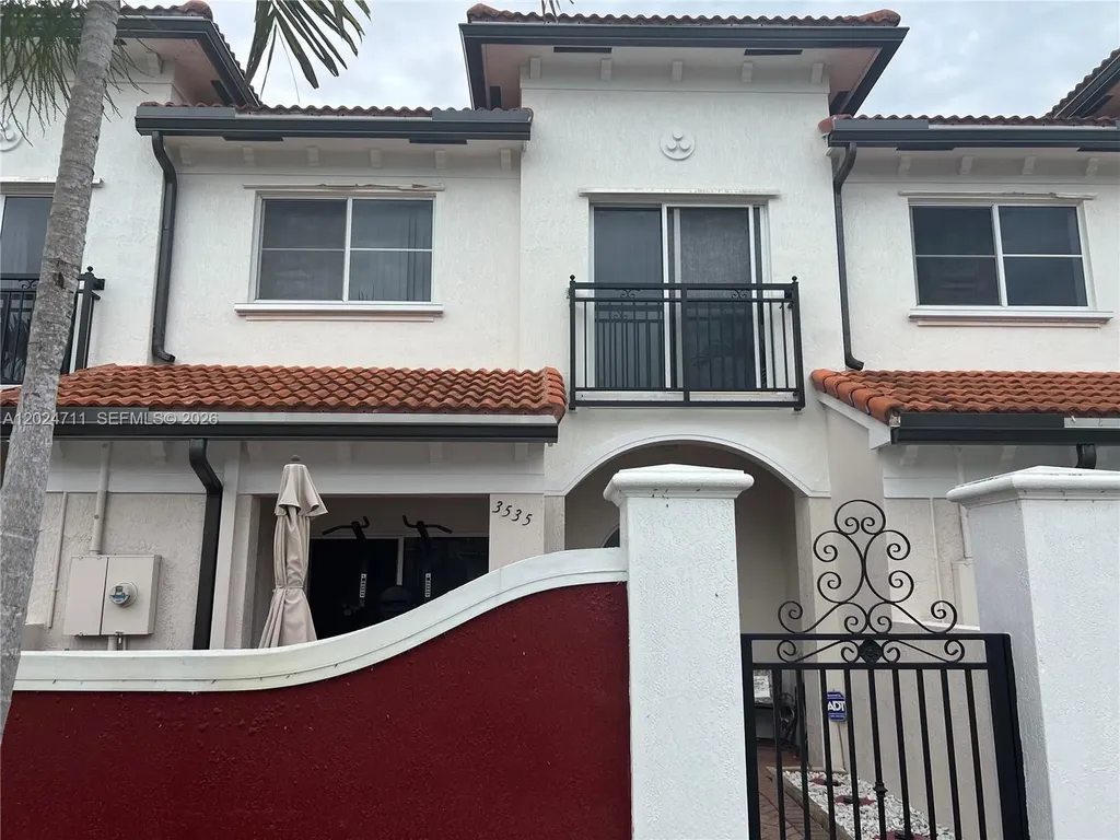 3535 NW 29th Court Lauderdale Lakes FL 33311