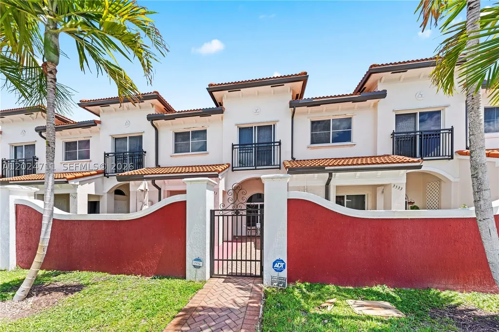 3535 NW 29th Court Lauderdale Lakes FL 33311