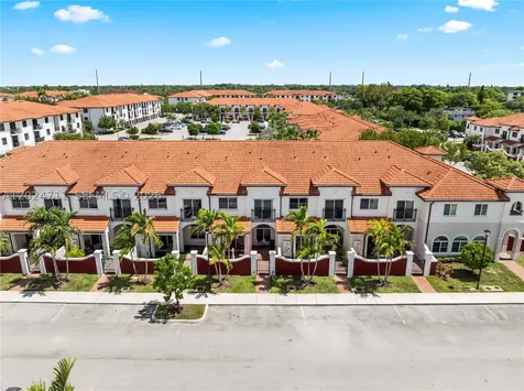 3535 NW 29th Court Lauderdale Lakes FL 33311