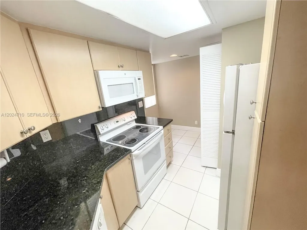 2829 N Course Drive Pompano Beach FL 33069
