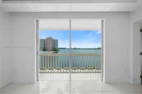 18601 NE 14th Avenue Miami FL 33179
