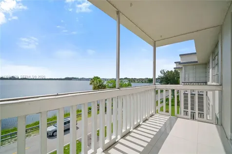 18601 NE 14th Avenue Miami FL 33179
