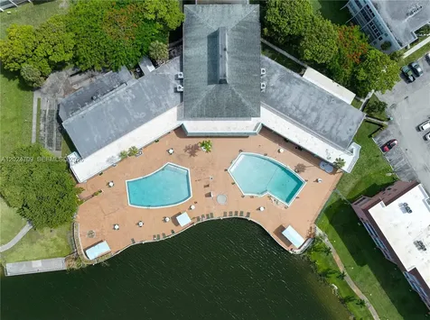 18601 NE 14th Avenue Miami FL 33179