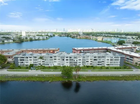 18601 NE 14th Avenue Miami FL 33179