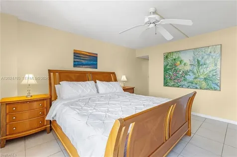5 Bluebill Naples FL 34108