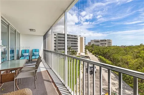 5 Bluebill Naples FL 34108
