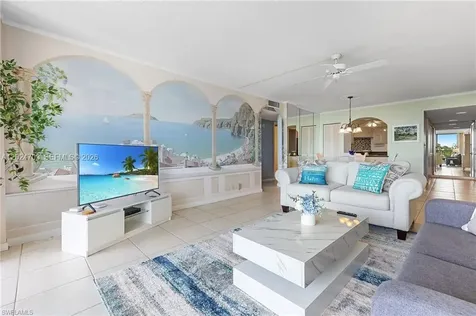 5 Bluebill Naples FL 34108