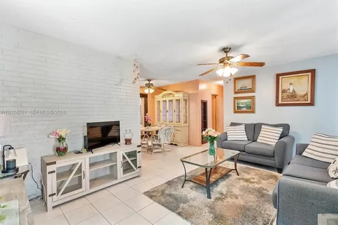 2321 Gulfstream Drive Miramar FL 33023