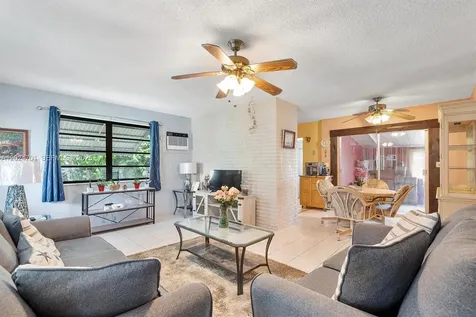 2321 Gulfstream Drive Miramar FL 33023