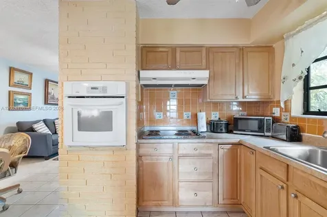 2321 Gulfstream Drive Miramar FL 33023