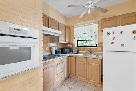 2321 Gulfstream Drive Miramar FL 33023