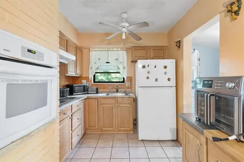 2321 Gulfstream Drive Miramar FL 33023