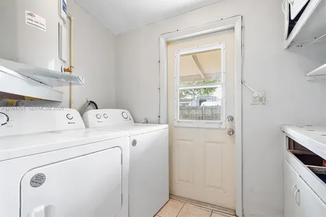 2321 Gulfstream Drive Miramar FL 33023