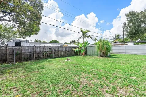 2321 Gulfstream Drive Miramar FL 33023