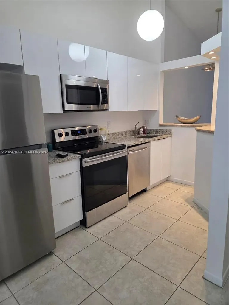 3686 NW 83rd Lane Sunrise FL 33351