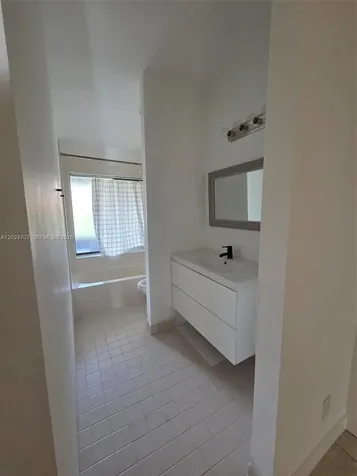 3686 NW 83rd Lane Sunrise FL 33351