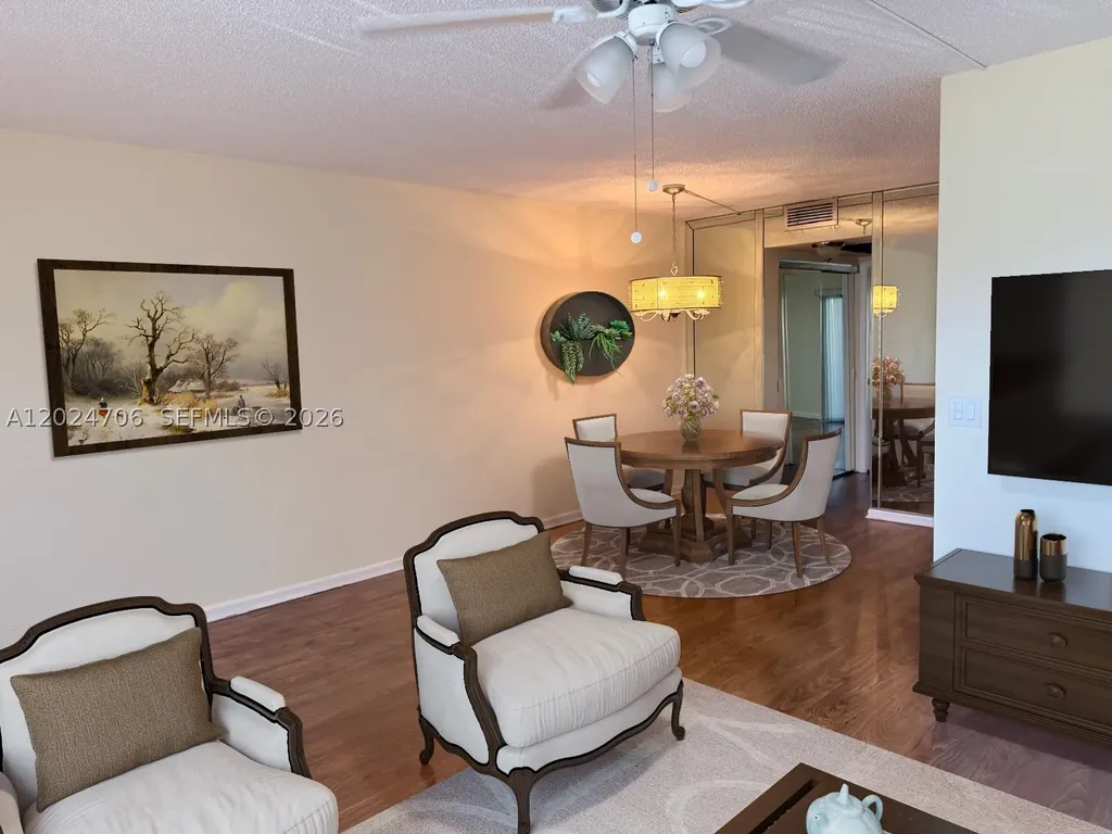 3069 Cornwall D Boca Raton FL 33434
