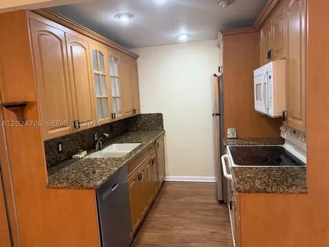 3069 Cornwall D Boca Raton FL 33434