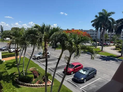 3069 Cornwall D Boca Raton FL 33434