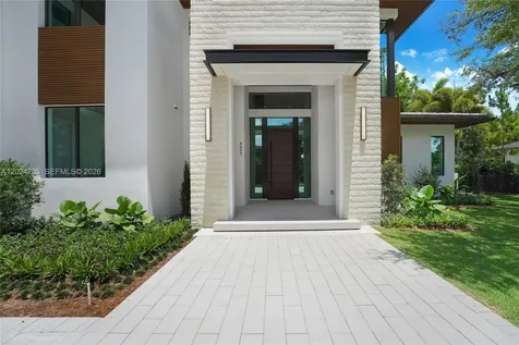 9405 SW 72nd Court Pinecrest FL 33156
